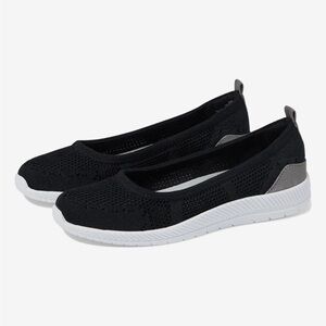 NWOB. Easy Spirit Glitz 2 flats. Size 12W